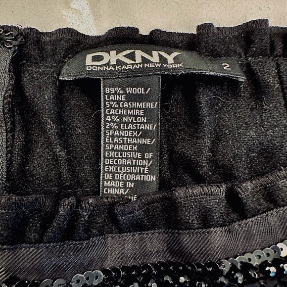 DKNY - Cashmere Blend High Waist Pencil Skirt - Waist Embellishment, EUC, 2 - Picture 11 of 11